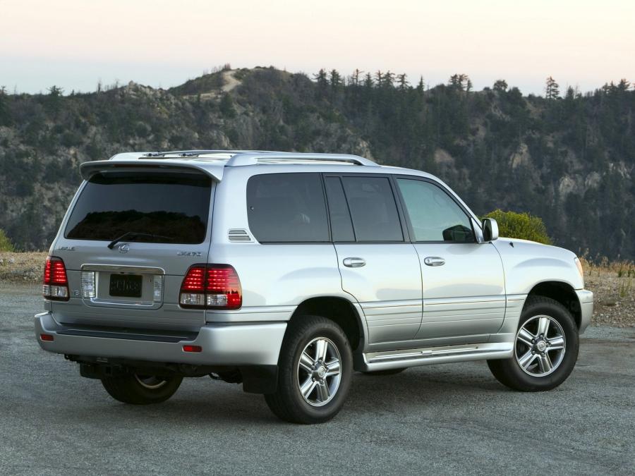  Lexus LX470 2005 года  (фото 11 из 27)